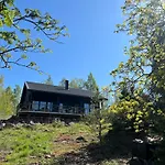 אכסניה Bjoerkoe Hus