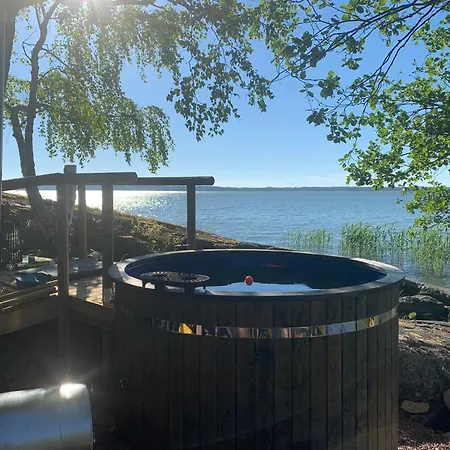 Domek letniskowy Bjoerkoe Hus Emkarby