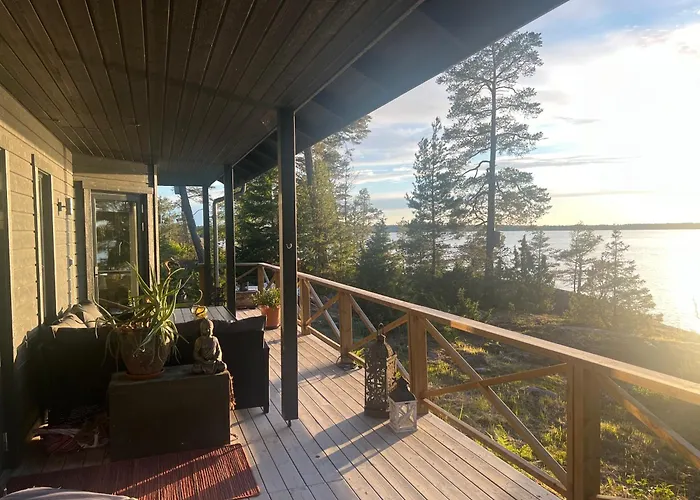 Bjoerkoe Hus * Emkarby