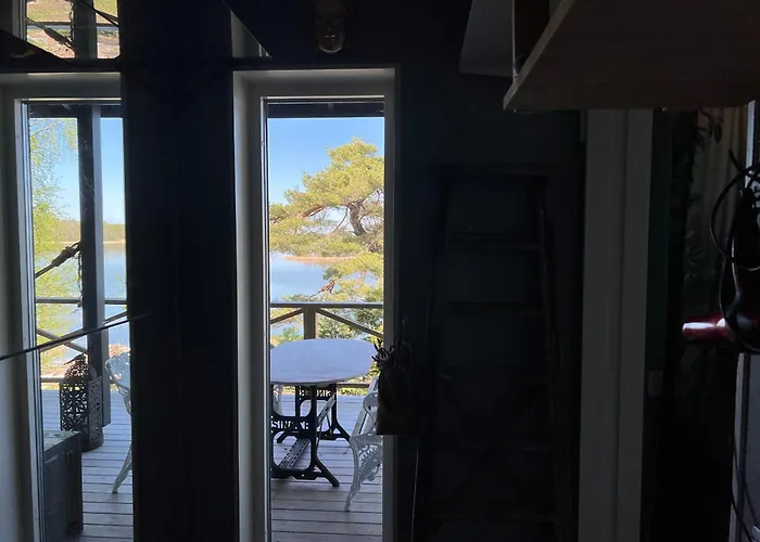 Bjoerkoe Hus * Emkarby