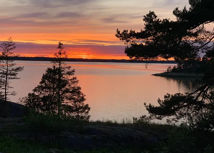 Lodge Bjoerkoe Hus Emkarby