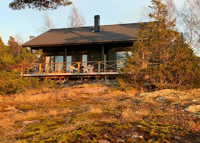 Bjoerkoe Hus Emkarby